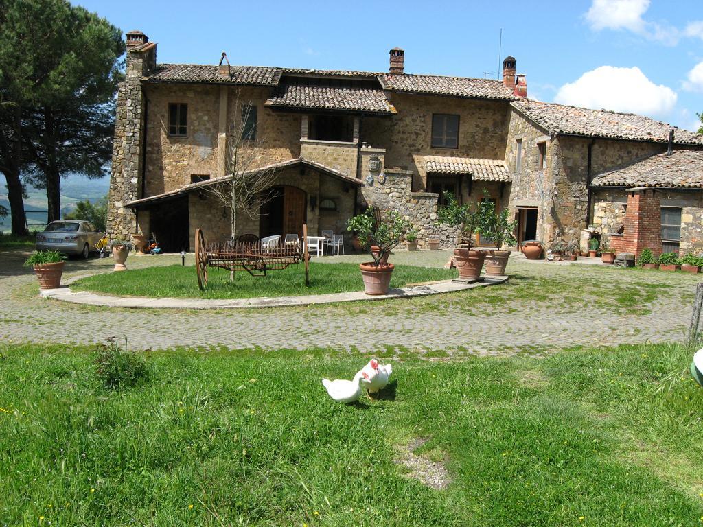 Agriturismo Le Roghete อักกวาเปนเดนเต ภายนอก รูปภาพ