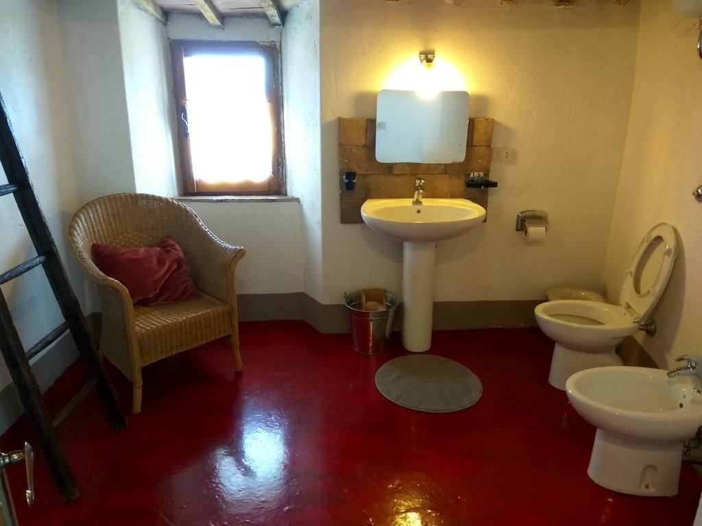Agriturismo Le Roghete อักกวาเปนเดนเต ภายนอก รูปภาพ