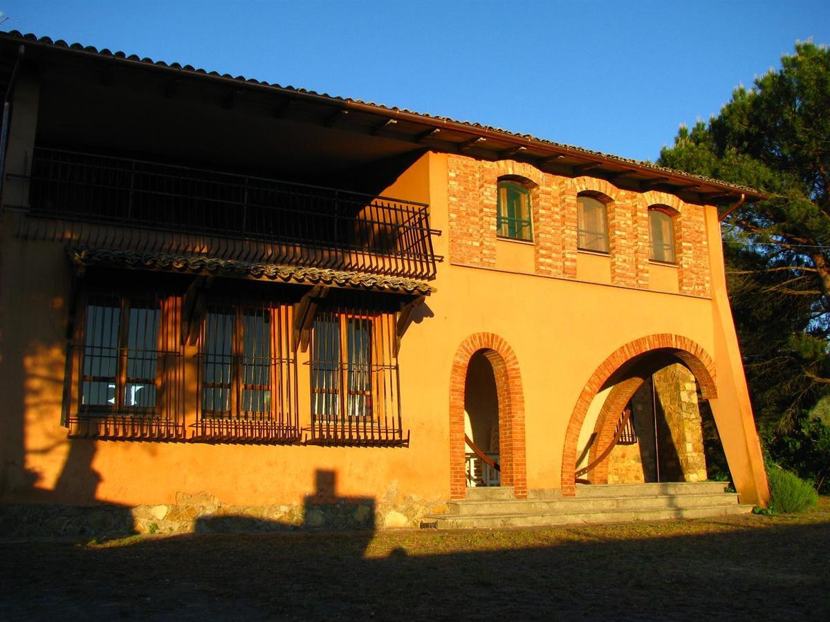 Agriturismo Le Roghete อักกวาเปนเดนเต ภายนอก รูปภาพ